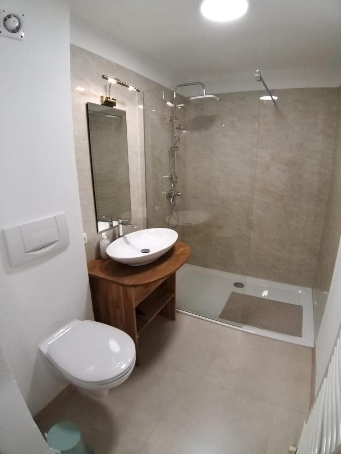 Modern Apartment, Full Kitchen, For 6 Gmunden Luaran gambar